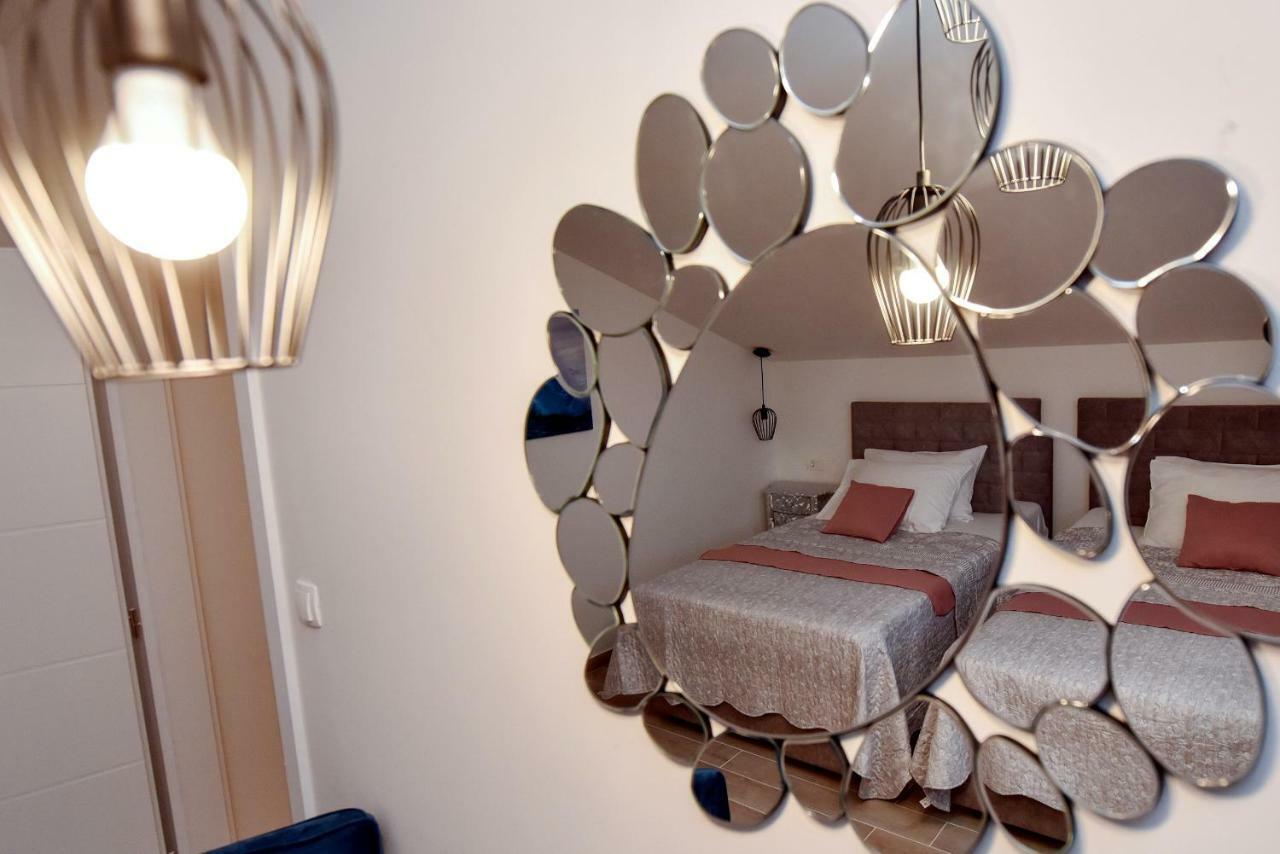 Apartments Miki 2 Novalja Eksteriør billede